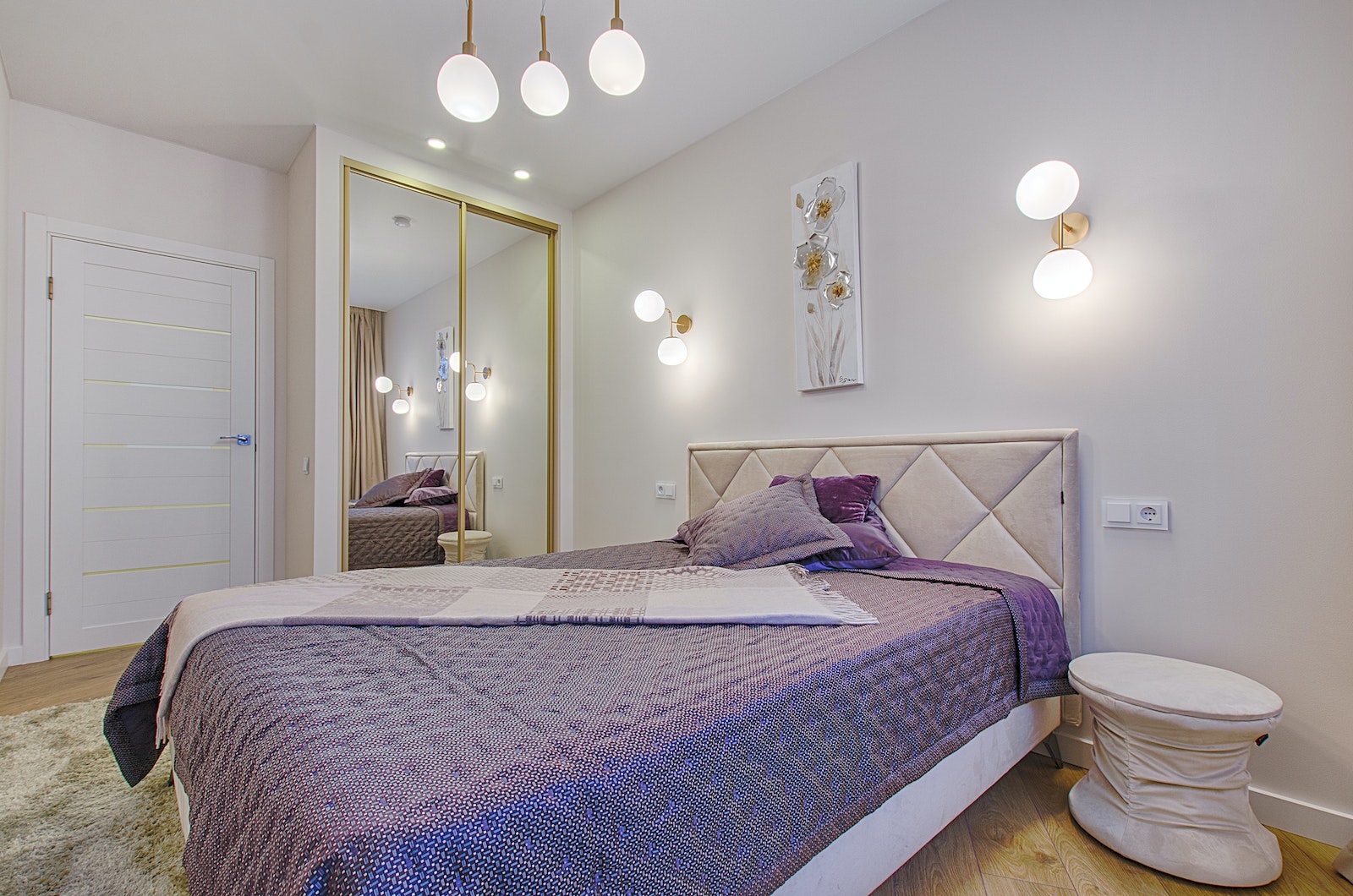 Zaaranżuj sypialnię jak hotelowy apartament: ekskluzywne meble dla wymagających